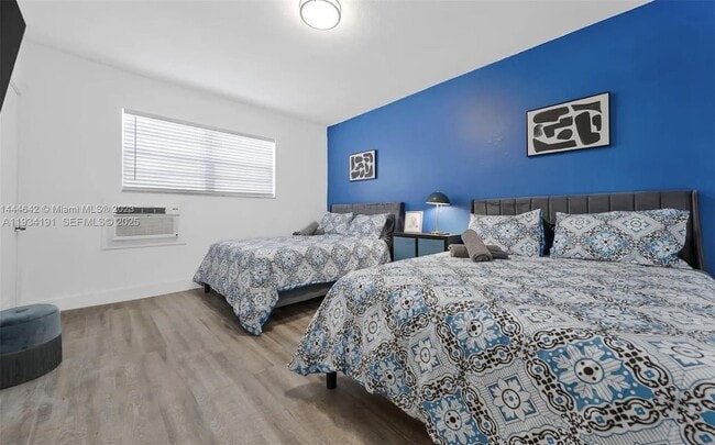 Building Photo - 1029 SW 5th St