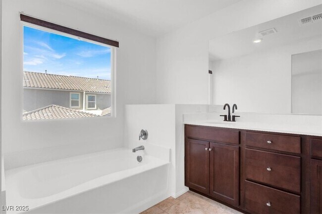 Building Photo - 1126 E Dorrell Ln