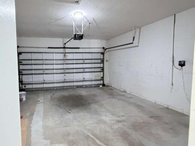 Building Photo - 906 Berwick Dr
