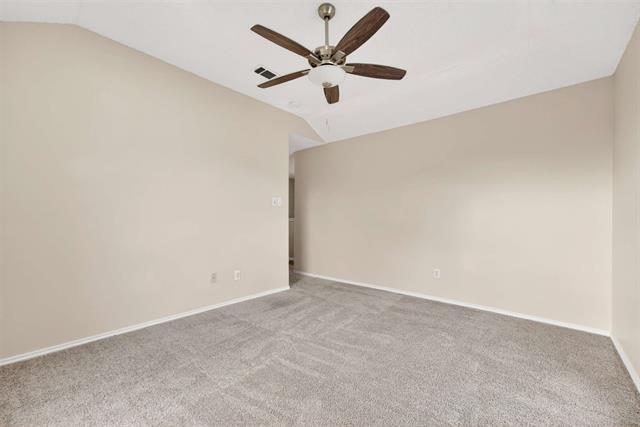 Building Photo - 2124 Newport Dr