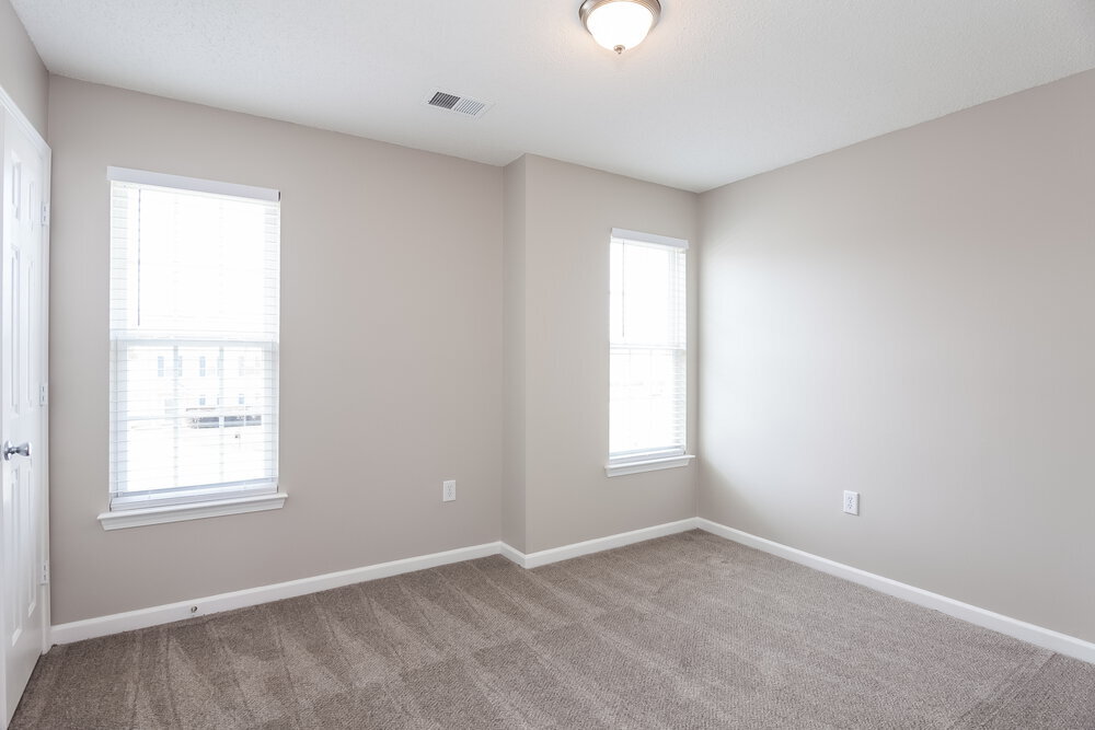 Building Photo - 8806 Samara Ct