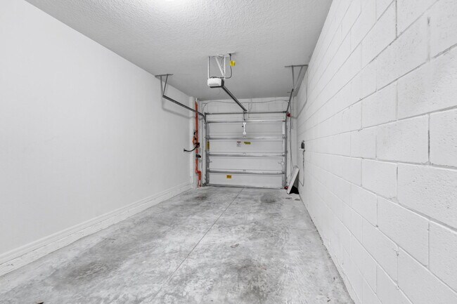 Building Photo - 2265 Carrabelle Wy
