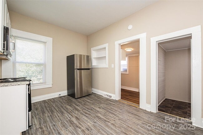 Building Photo - 103 E Louisiana Ave