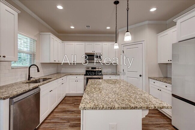 Building Photo - 225 Barnett Ln Ln