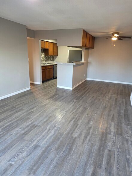 Building Photo - 1325 N Meridian Ave