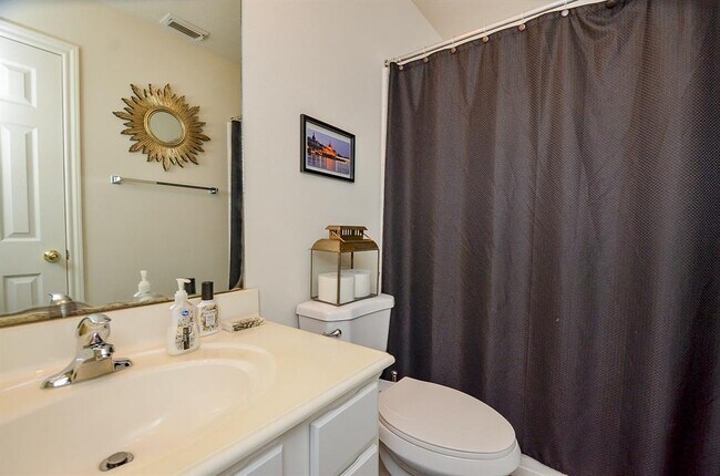 Building Photo - 24314 Leachwood Dr