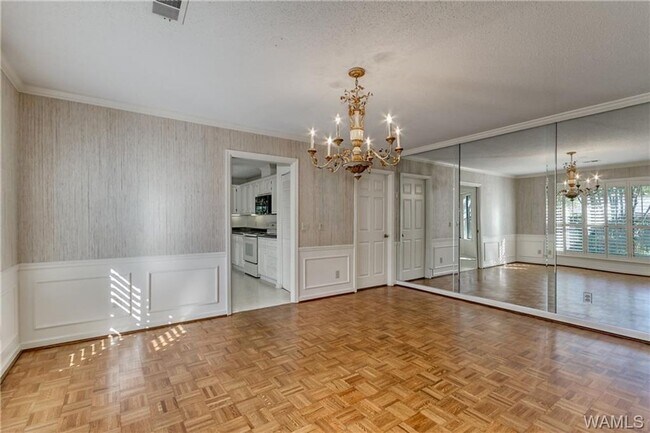 Building Photo - Fantastic 3BR 2Ba in popular Reston Place!