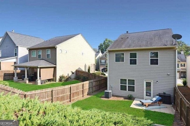 Building Photo - 307 Lakeside Ln