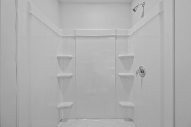 Building Photo - 2098 Course Ln