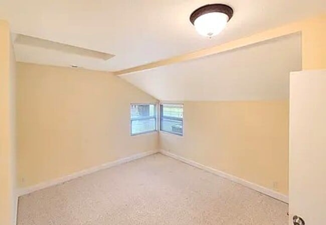 Building Photo - Adorable 2bed/1bath Auburn Home on Main St.