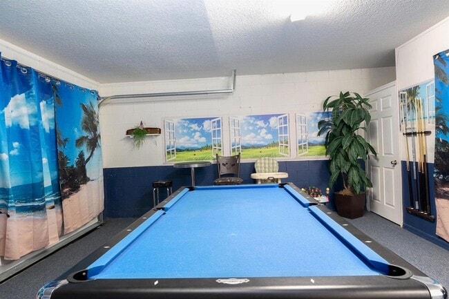 Building Photo - 2178 Royal Ridge Dr