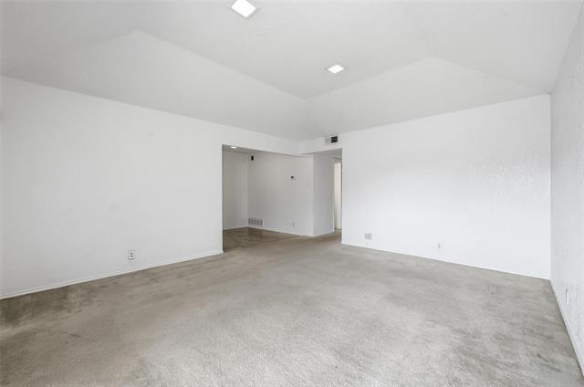 Building Photo - 2812 Ridgecrest Dr