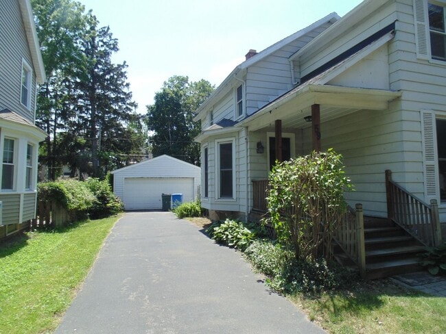 Building Photo - 3 Bedoom SIngle Family - 14620 Zip - South Ave & Elmwood Area