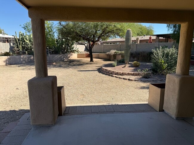 Building Photo - 7940 E Constant Pl