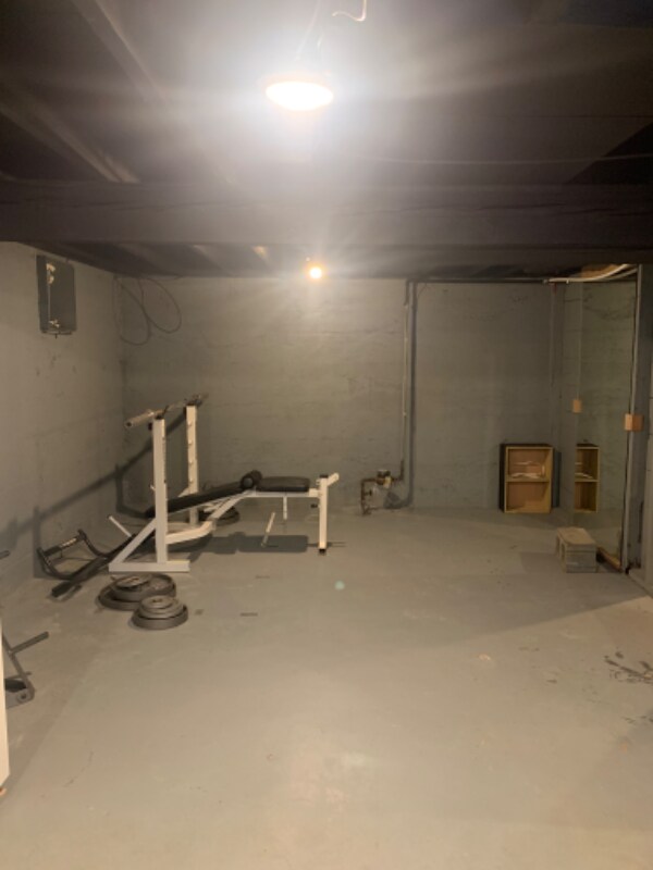 Building Photo - 1511 E 11th Ave