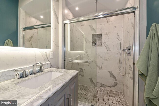 Building Photo - 4527 Georgia Ave NW