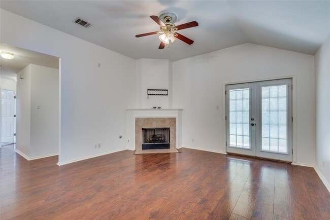 Building Photo - 1723 Rosenborough Ln S