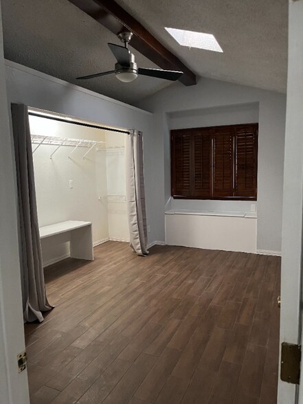 Building Photo - 9669 Stonehaven Dr