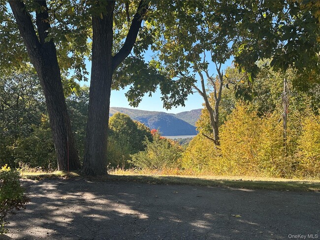 Building Photo - 376 Lane Gate Rd