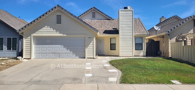 Building Photo - 2325 Orchard View Cir