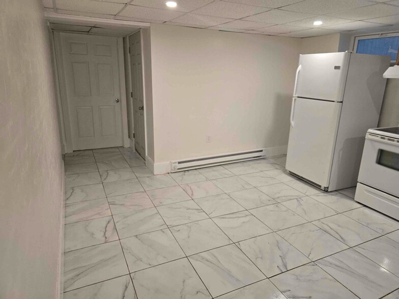 Building Photo - 78 Potters Ave