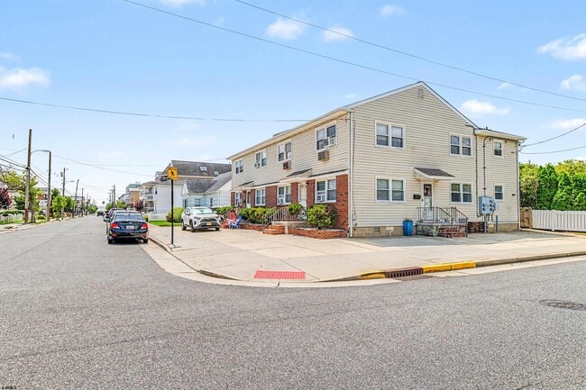 Building Photo - 30 N Coolidge Ave