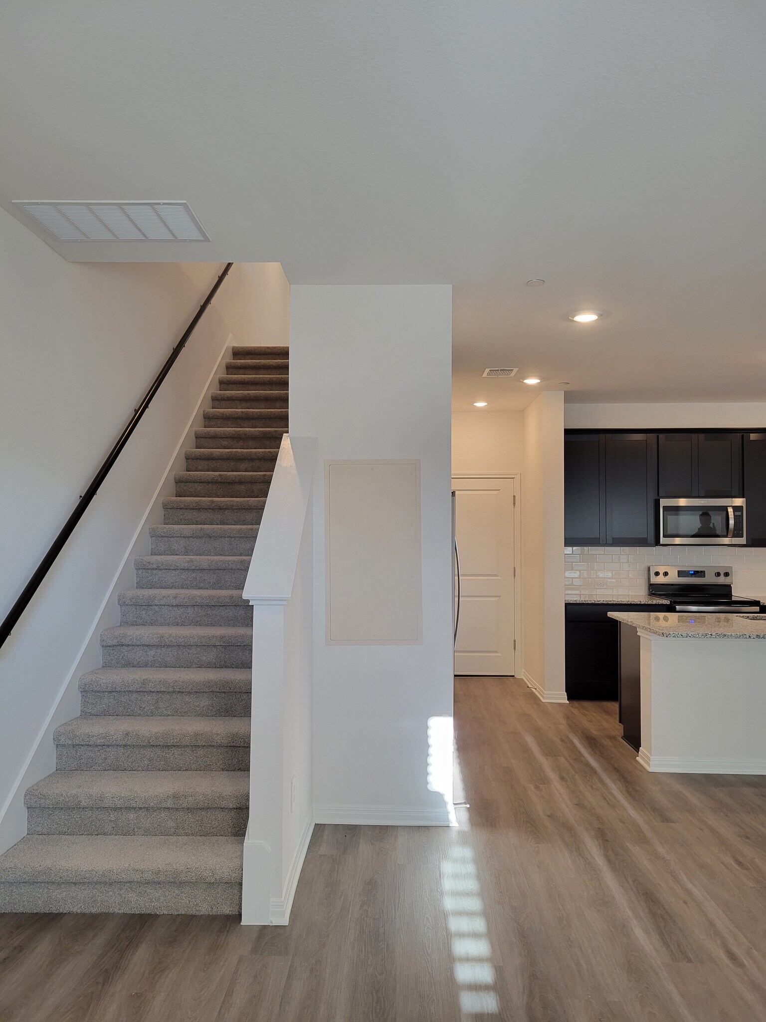 Building Photo - 1850 Settlers Glen Dr