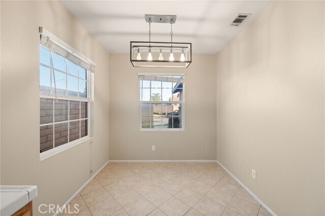 Building Photo - 2201 Jornada Dr