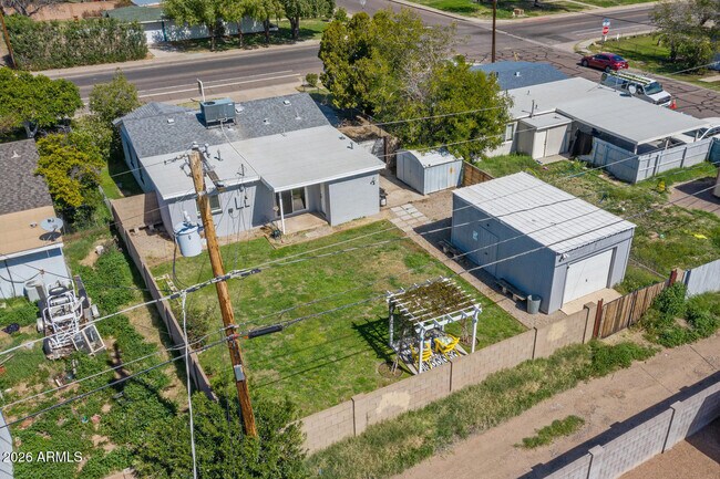 Building Photo - 1705 West Campbell Ave