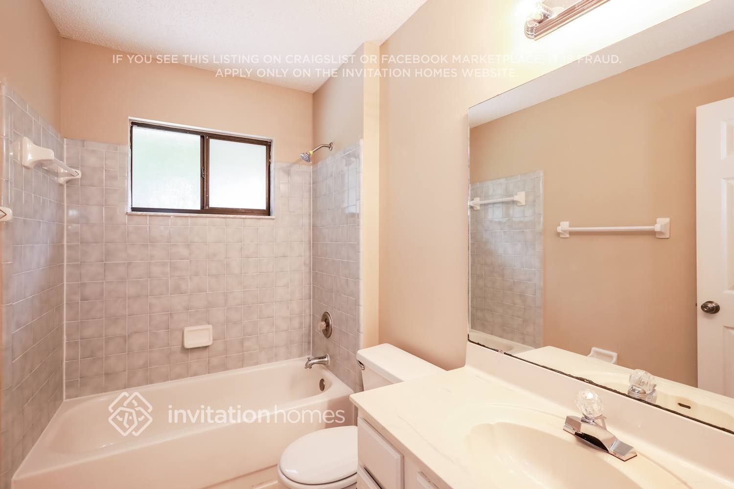 Building Photo - 11584 Alexis Forest Dr