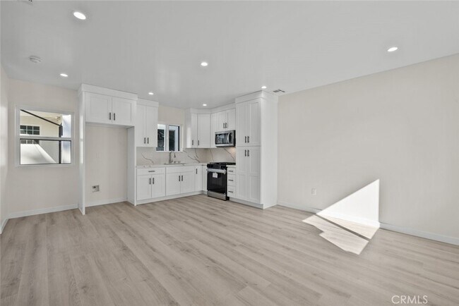 Building Photo - 16828 Los Alimos St
