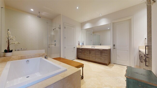 Building Photo - 1409 Post Oak Blvd