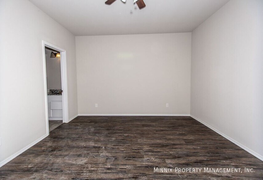 Building Photo - 1708 102nd St