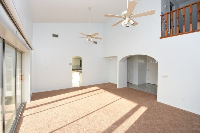 Building Photo - Salt water canal, 2 story home