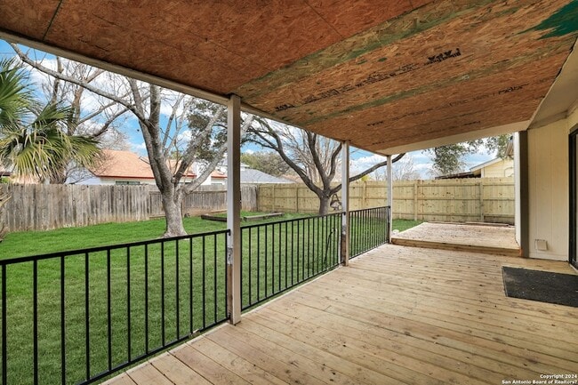 Building Photo - 6943 Sunshine Tree Dr