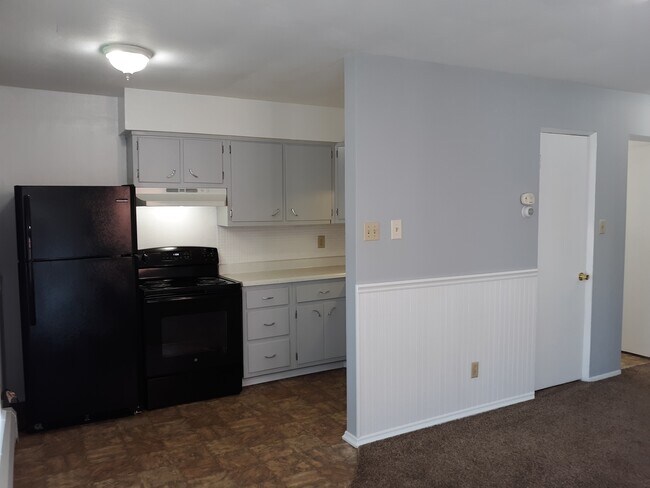Primary Photo - 303 South Vine Street