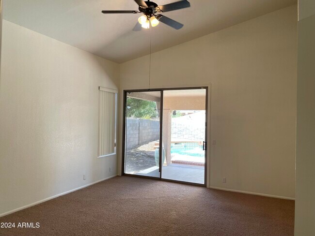 Building Photo - 5922 W Sack Dr