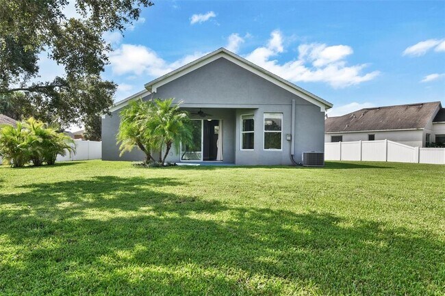 Building Photo - 7514 Forest Mere Dr