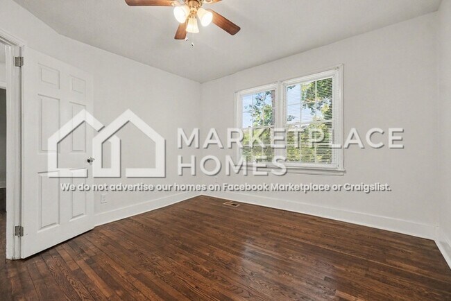 Building Photo - 2801 Palm Dr