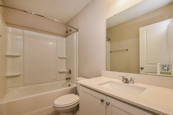Building Photo - 2703 Island Walk Dr