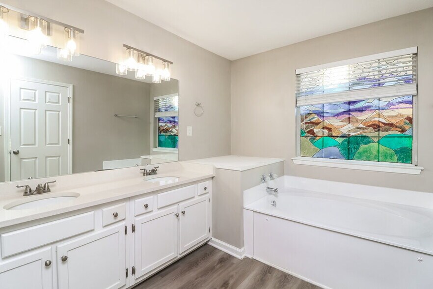 Building Photo - 2959 Jamey Ln