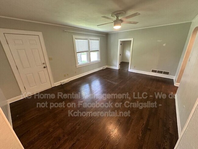 Building Photo - 6101 Fontana St
