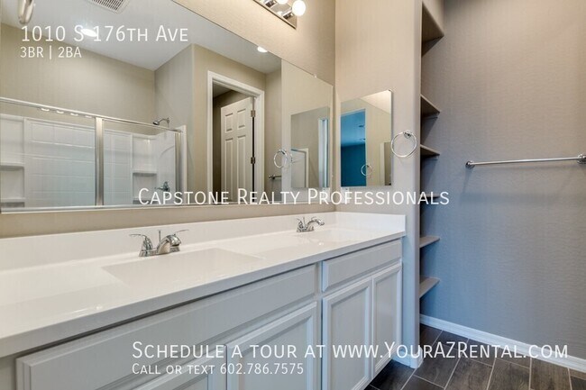 Building Photo - 1010 S 176th Ave