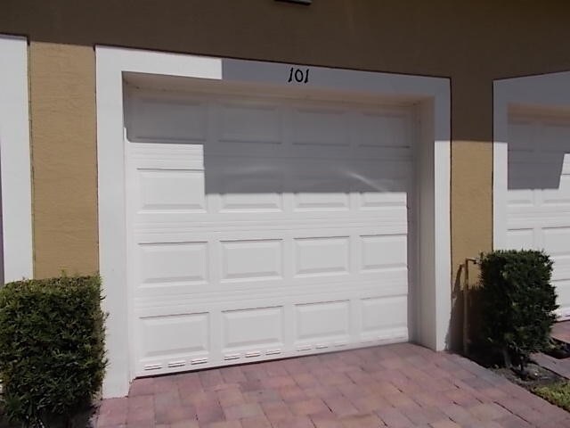 Building Photo - 1551 SE Wilshire Pl