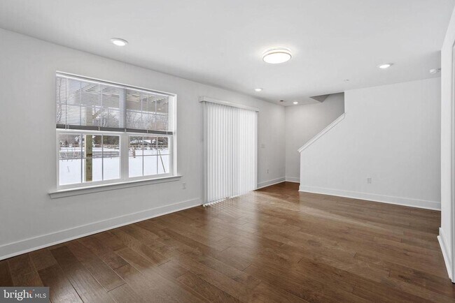 Building Photo - 137 ADA Hightower Ave