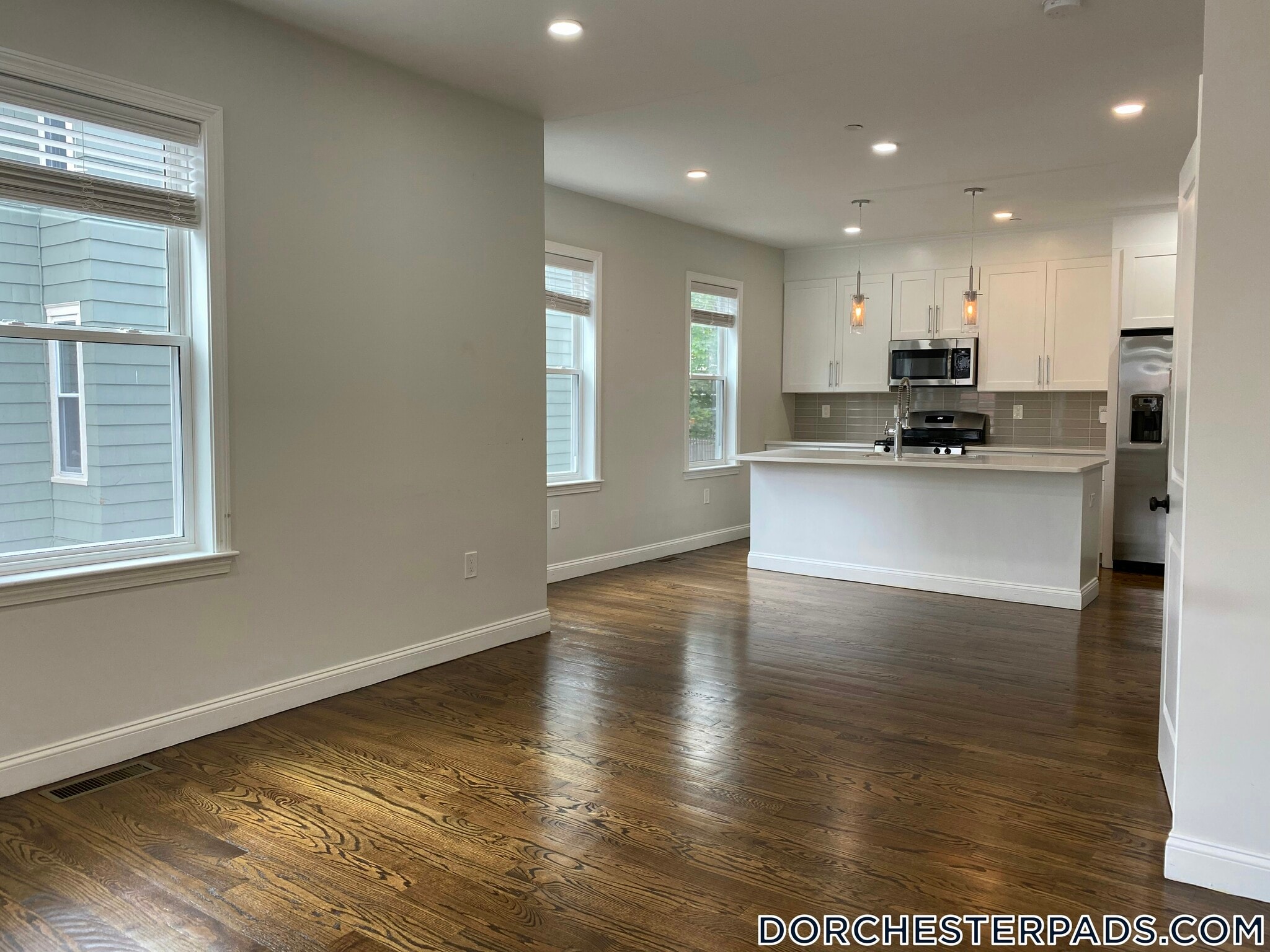 Building Photo - 757 Washington St