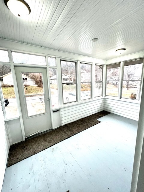 enclosed front porch - 211 Marian Ave