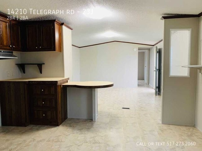 Building Photo - 2 bed / 2 bath Mobile Home Handy Man Speci...