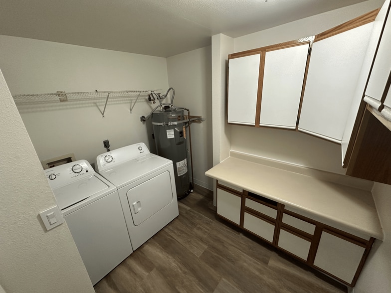 Laundry Room - 1227 Black Bear Rd