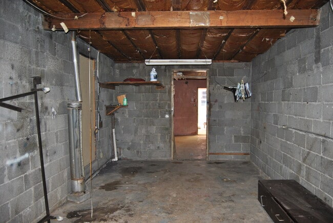 Building Photo - 309 Ramona Ave